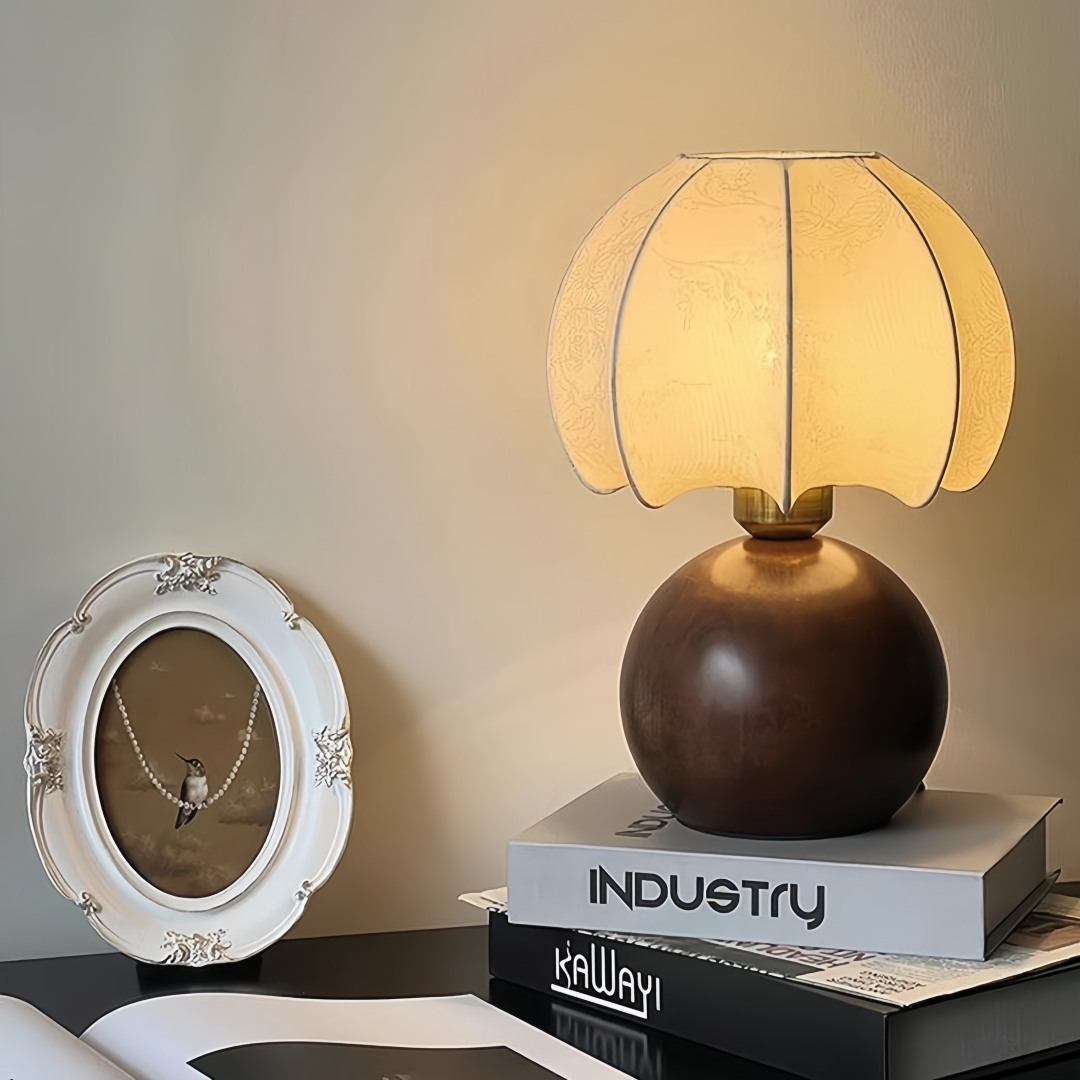 Home Textile - مصباح طاولة بتصميم زهري عتيق، مصباح