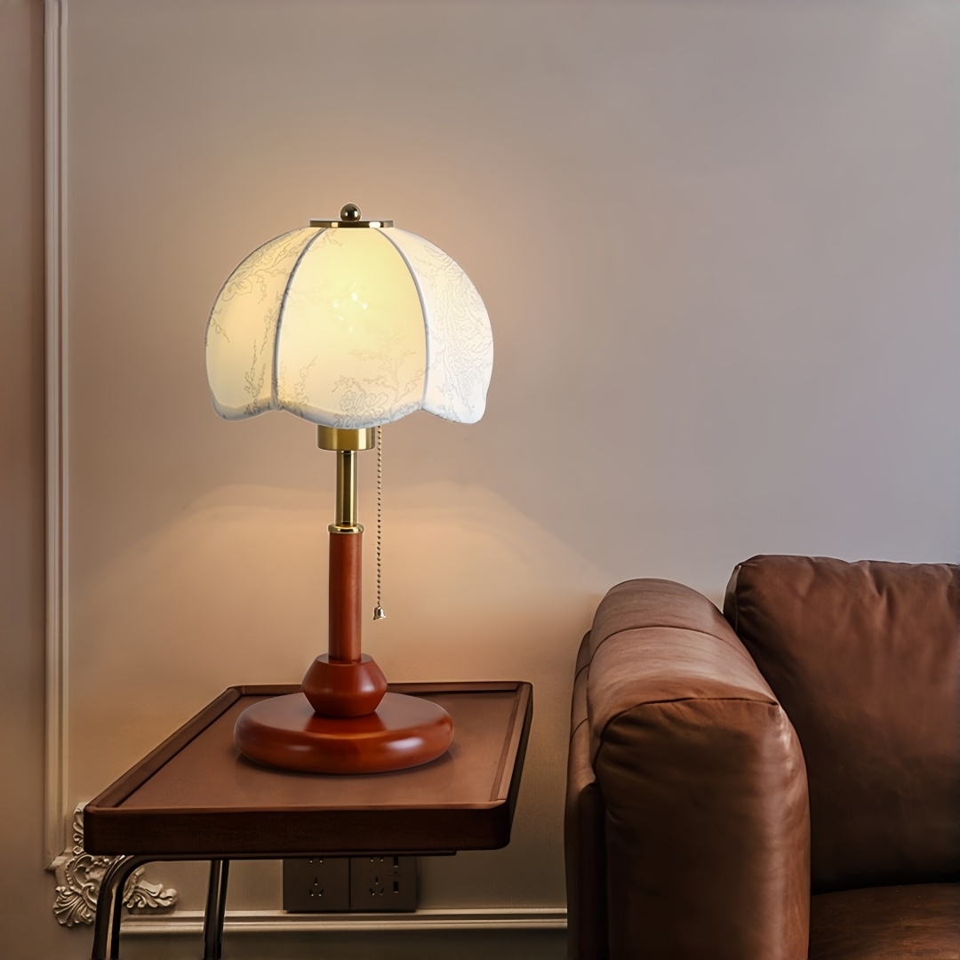 مصباح طاولة قبة مزخرفة بتصميم  - مراجعة Home Textile وسعره