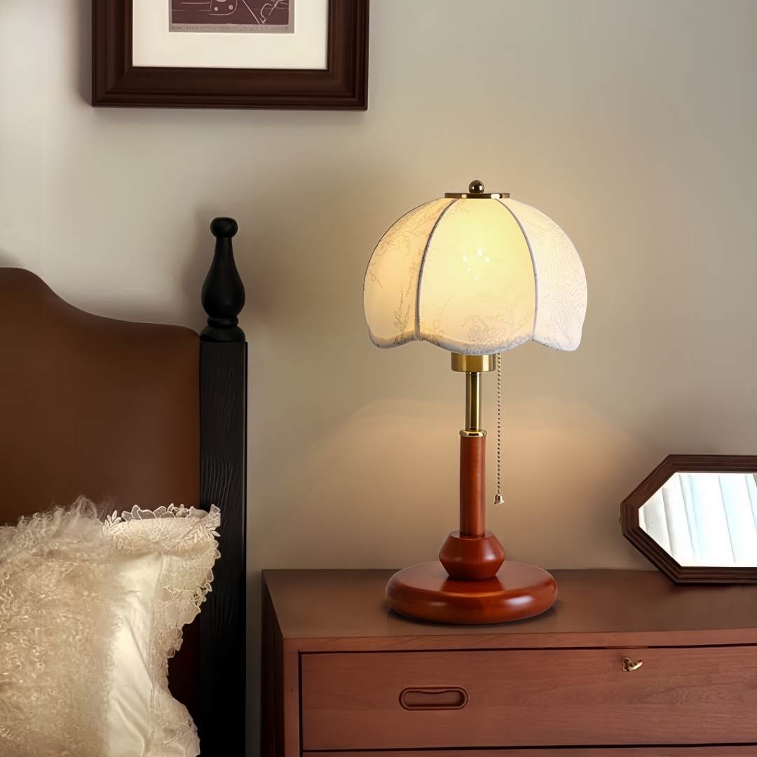 مصباح طاولة قبة مزخرفة بتصميم  - مراجعة Home Textile وسعره